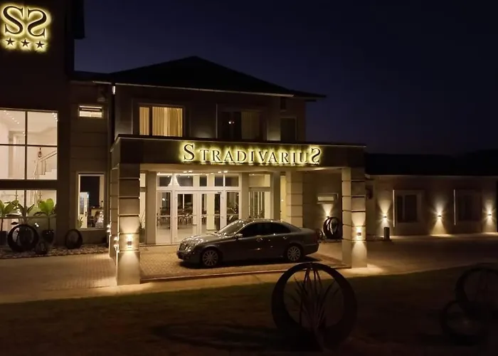 Stradivarius Hotel Boutique