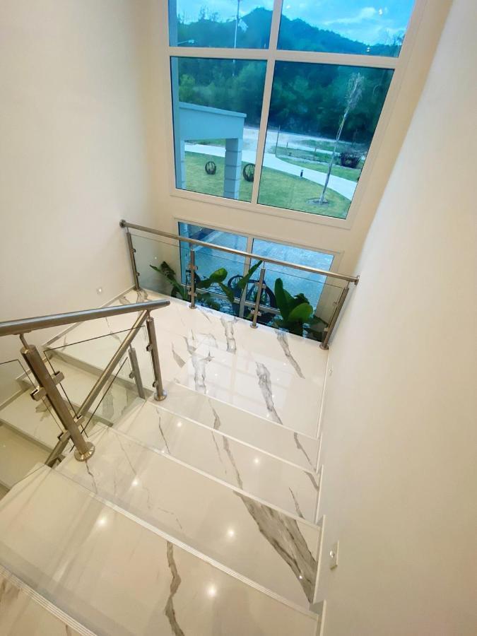 Stradivarius Boutique Hotel