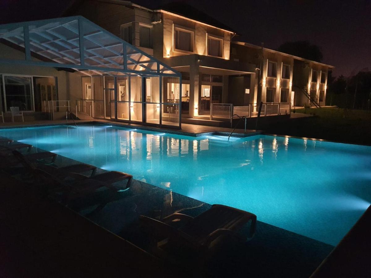 Stradivarius Boutique Hotel Villa General Belgrano