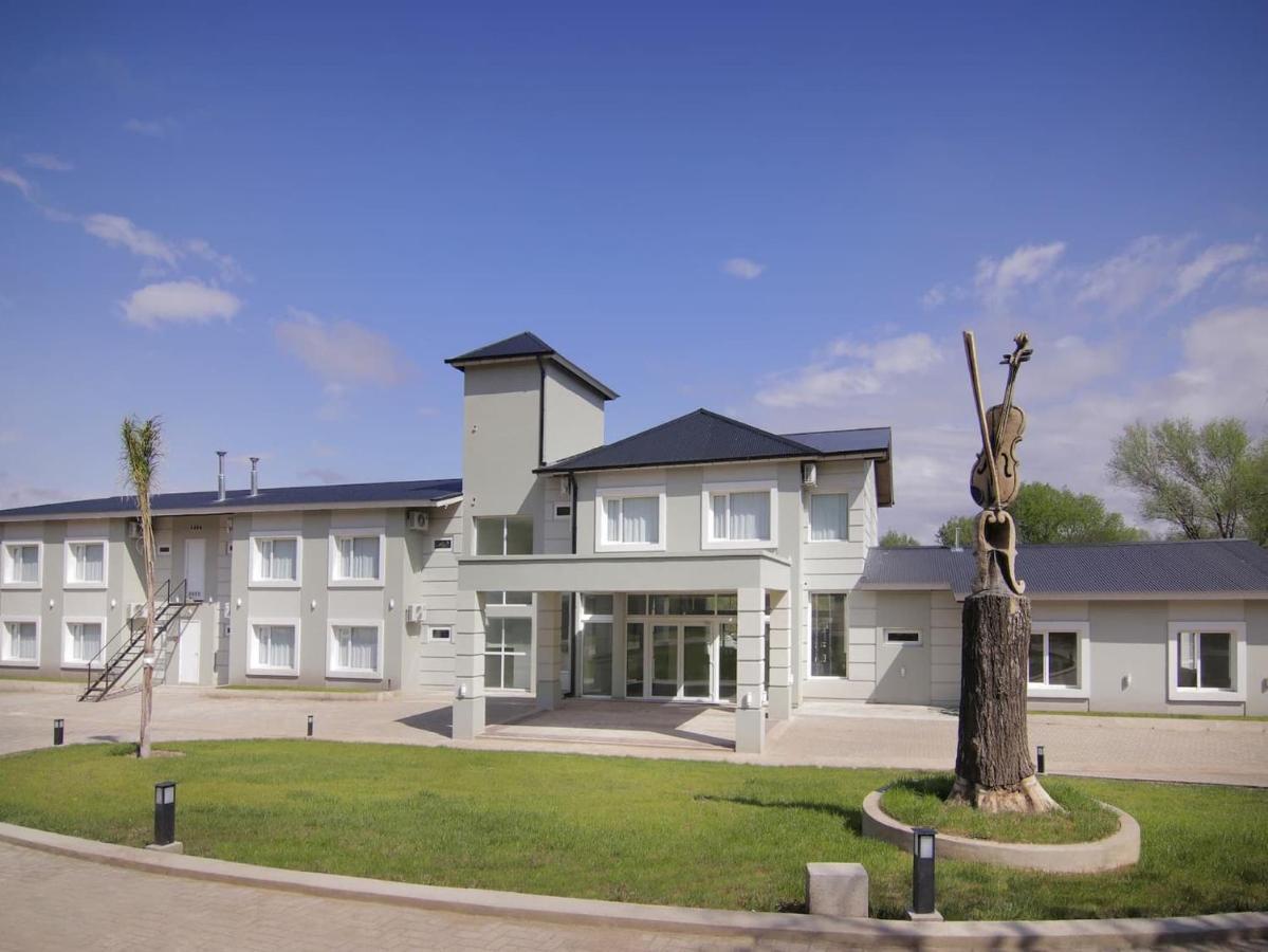 Stradivarius Boutique 3* Villa General Belgrano