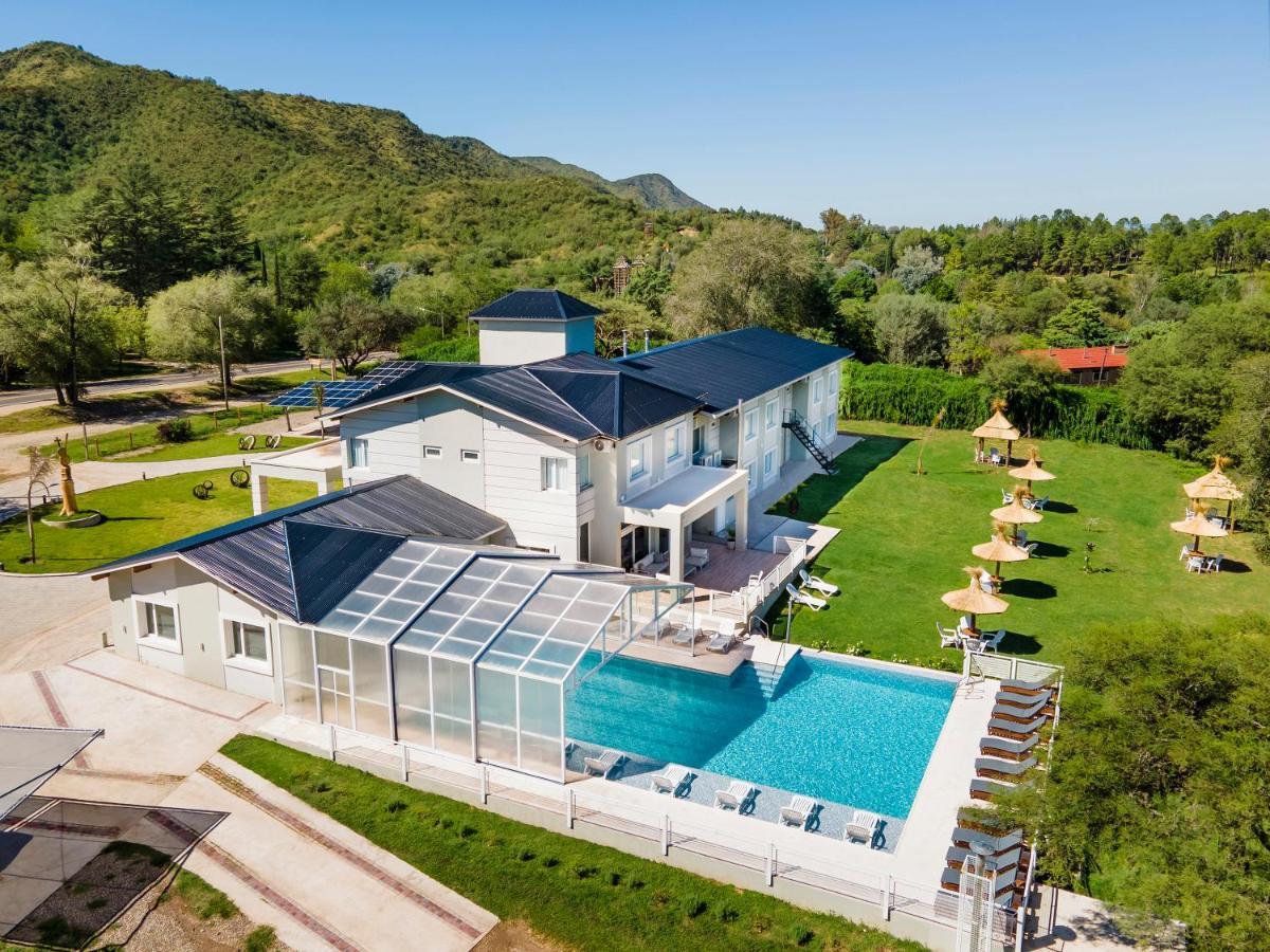 Hotel Stradivarius Boutique Villa General Belgrano