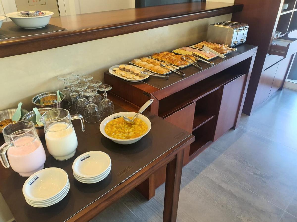 Stradivarius Boutique Hotel 3*